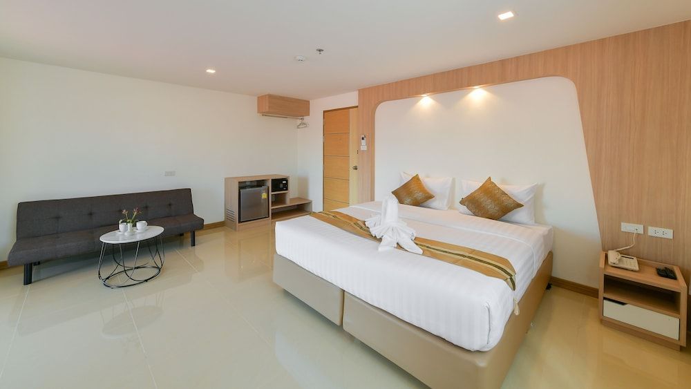 undefined Iris palace 3