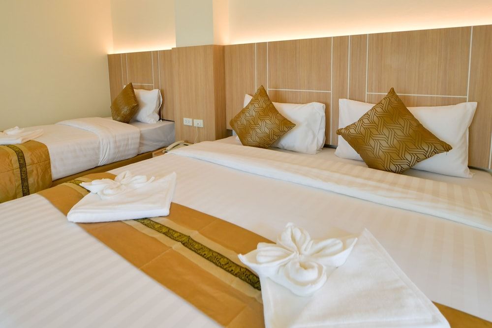 undefined Iris palace