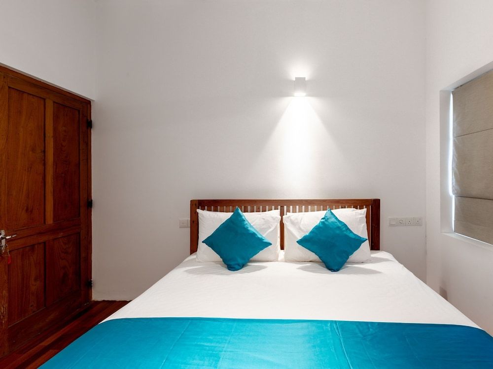 Yoho Serendipity Colombo Superior Double Room 6