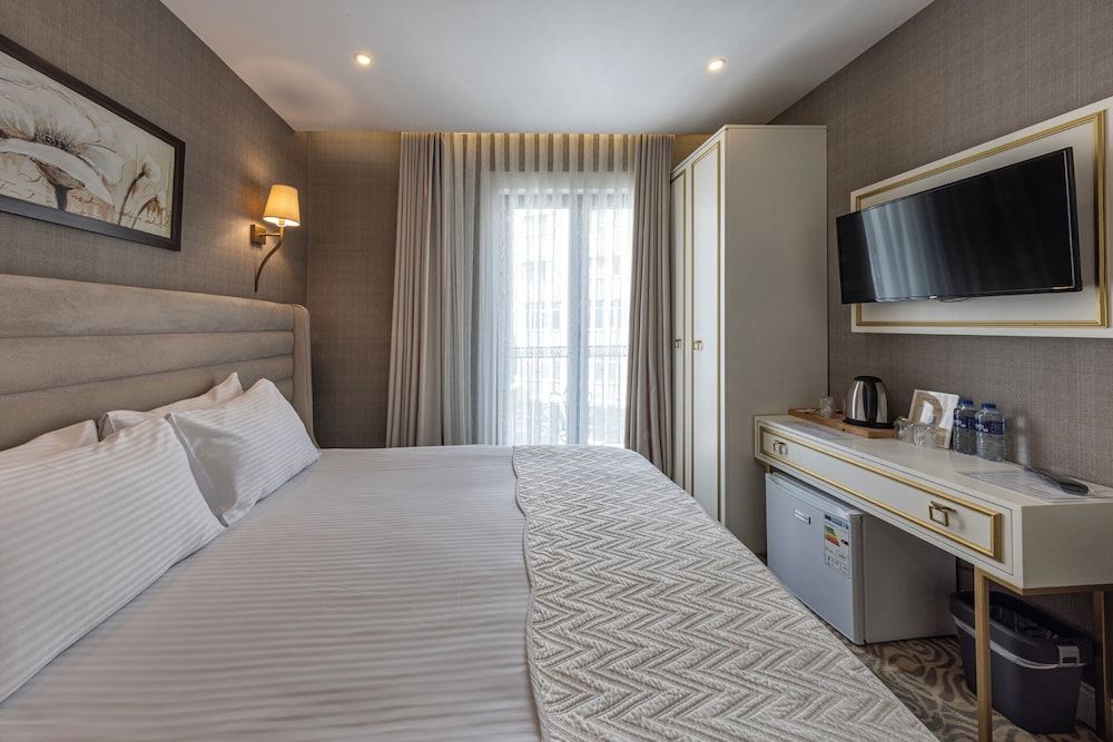 undefined Mr Beyaz Butik Hotel 10