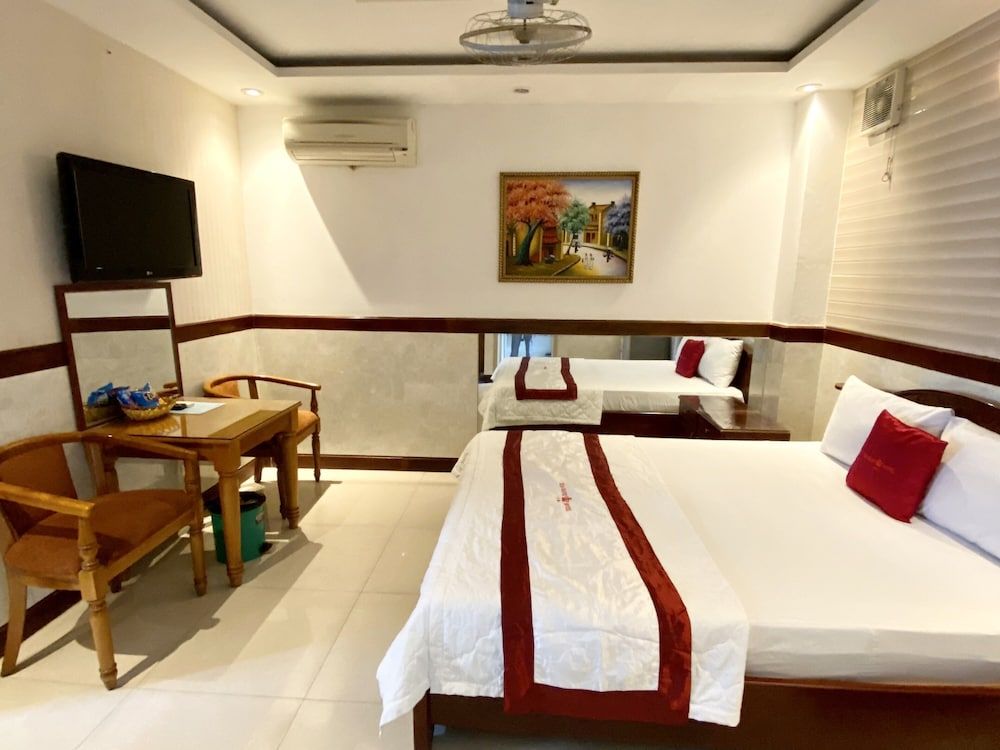 Ha Oanh 2 Hotel Double Room 4