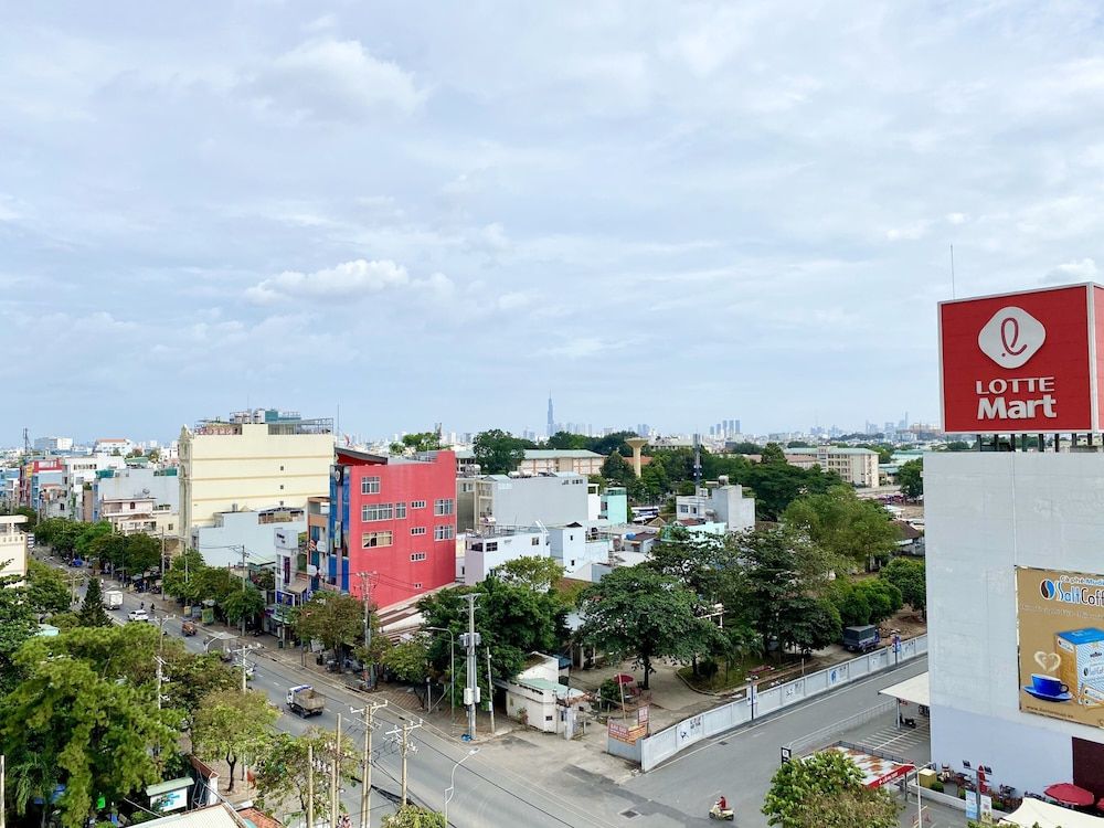 Ha Oanh 2 Hotel Executive Triple Room 9