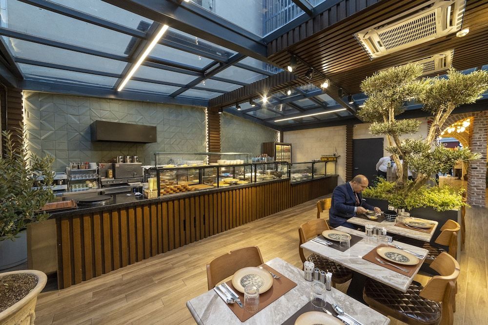 undefined Brako Hotel 7