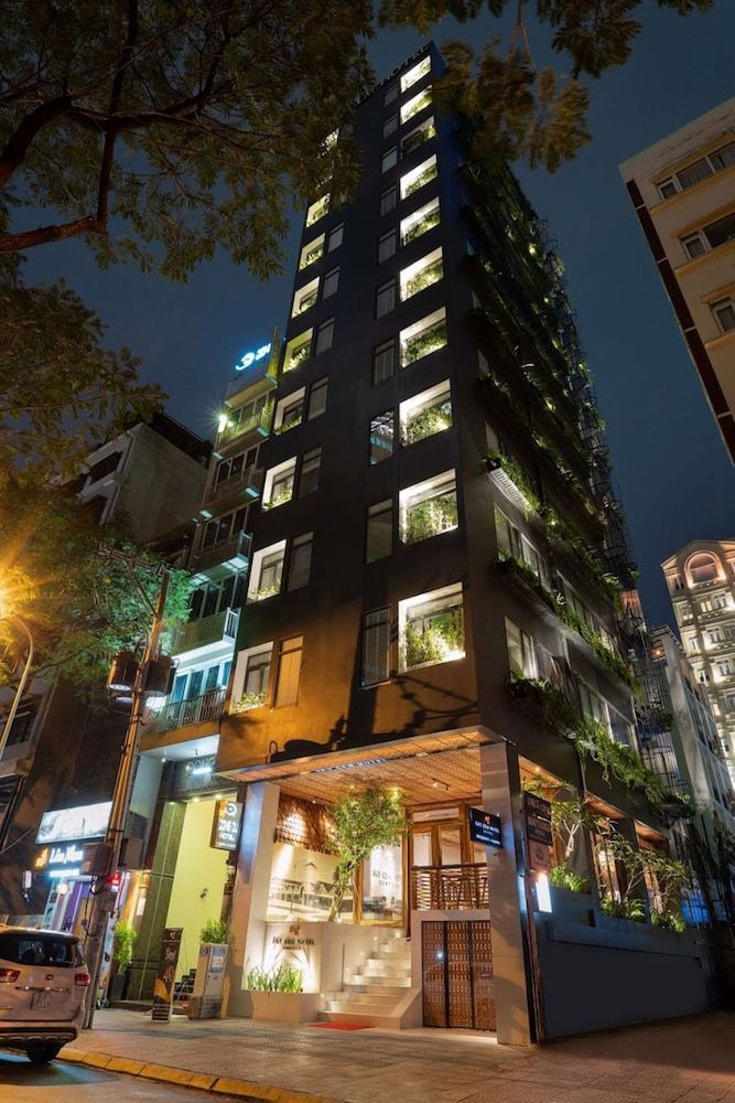 undefined Sky Gem Central Hotel 8