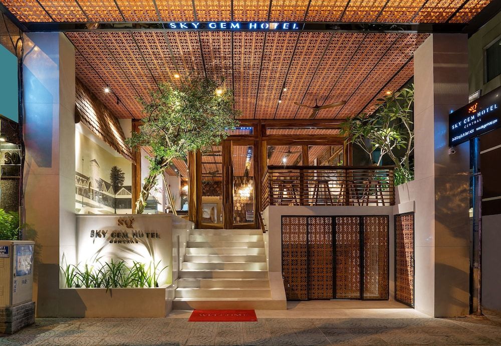 undefined Sky Gem Central Hotel 10