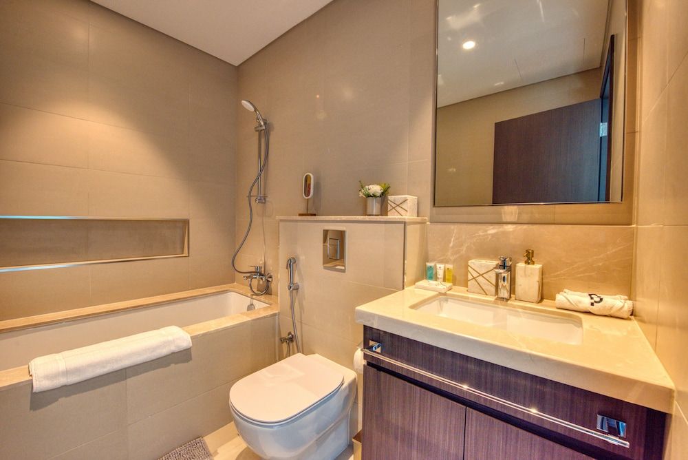 3205 Downtown Views Luxury Apartment 14