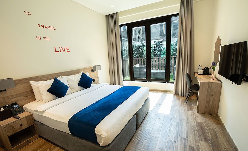 Superior Double Room (includes 25% off F&B)