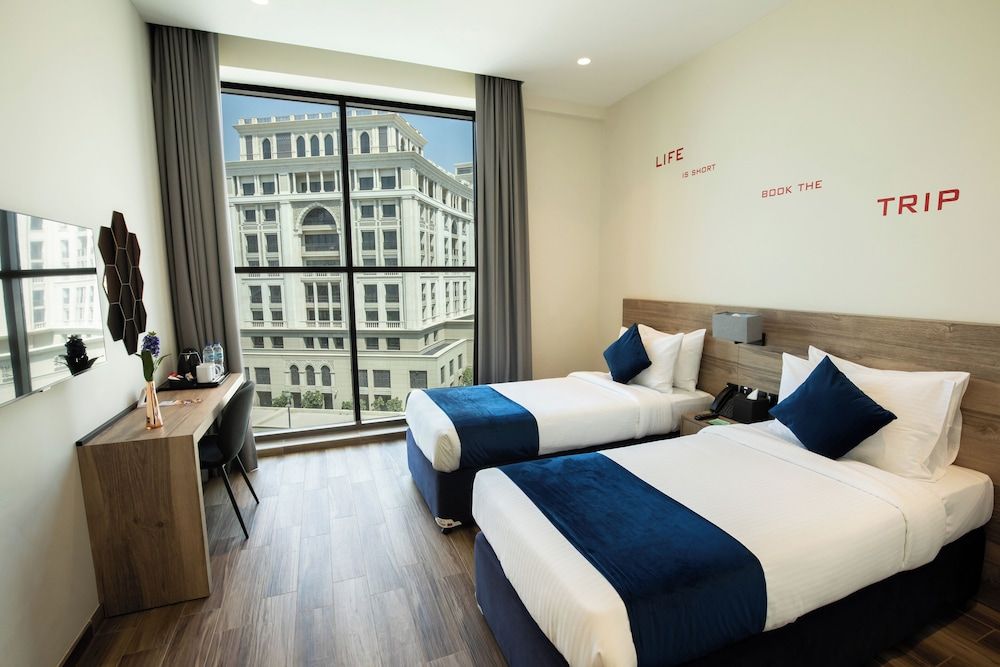 undefined Grand Kingsgate Waterfront By Millennium Hotels