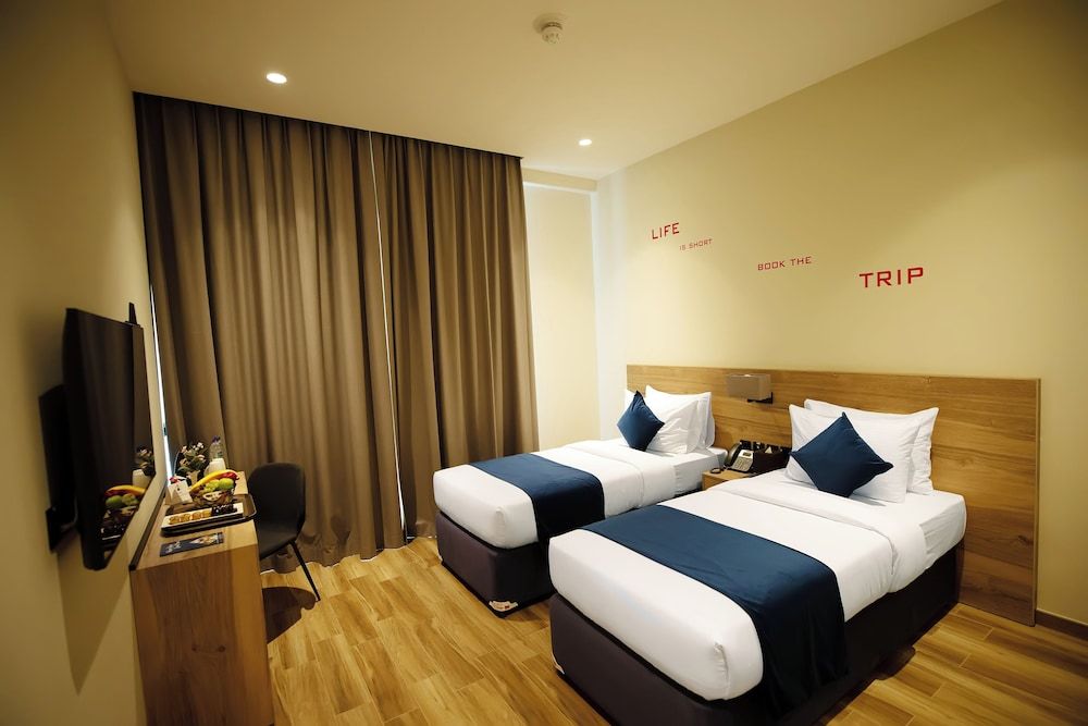 Deluxe Twin Room, 2 Twin Beds (includes 25% off F&B)