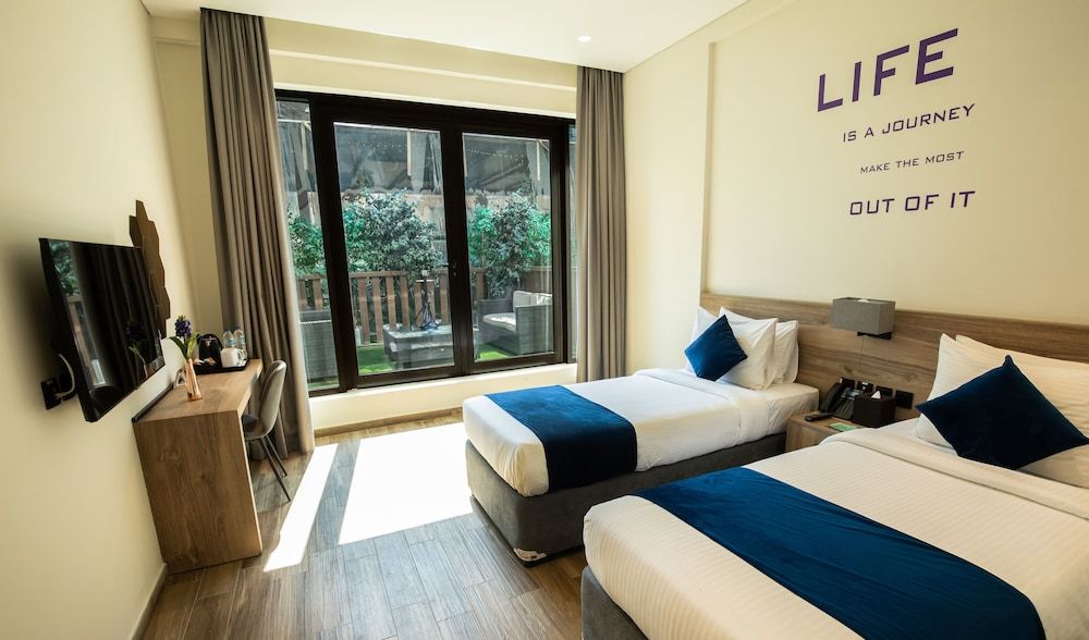 undefined Grand Kingsgate Waterfront By Millennium Hotels 5