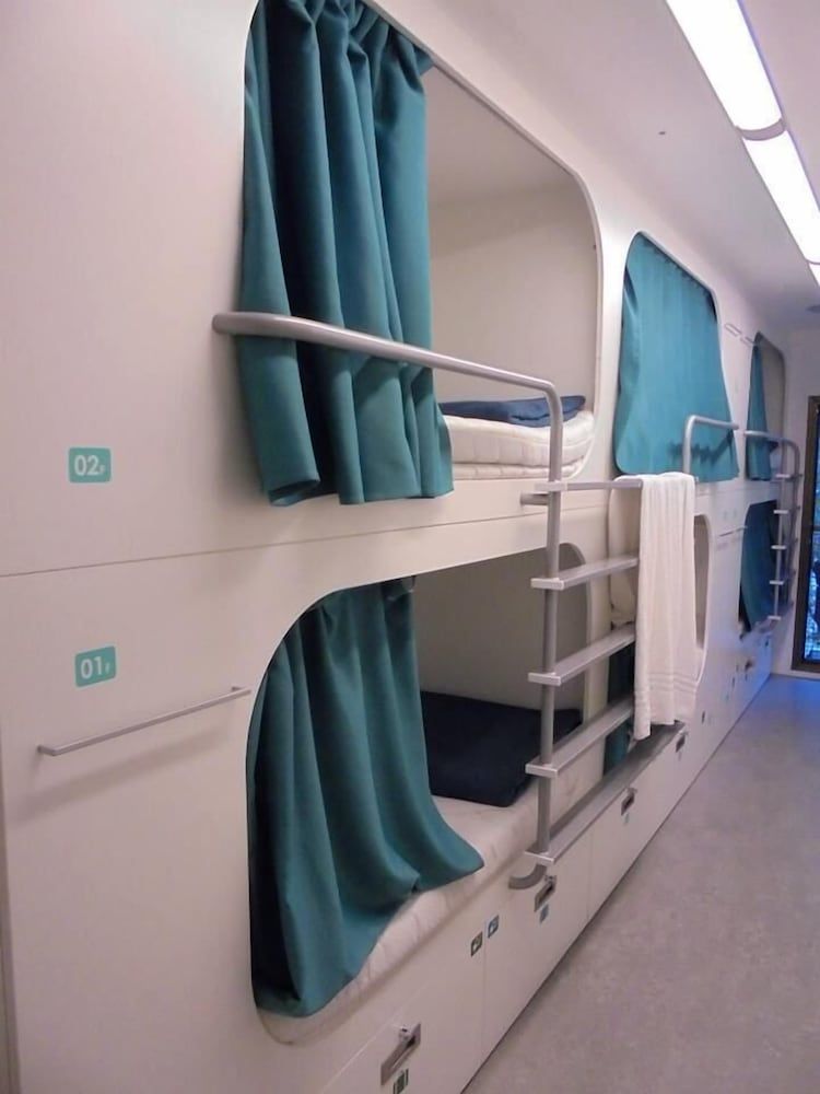 Dream Cube Hostel Shared Dormitory, Mixed Dorm (1 bed in a 16-Bed Dormitory Room) 9