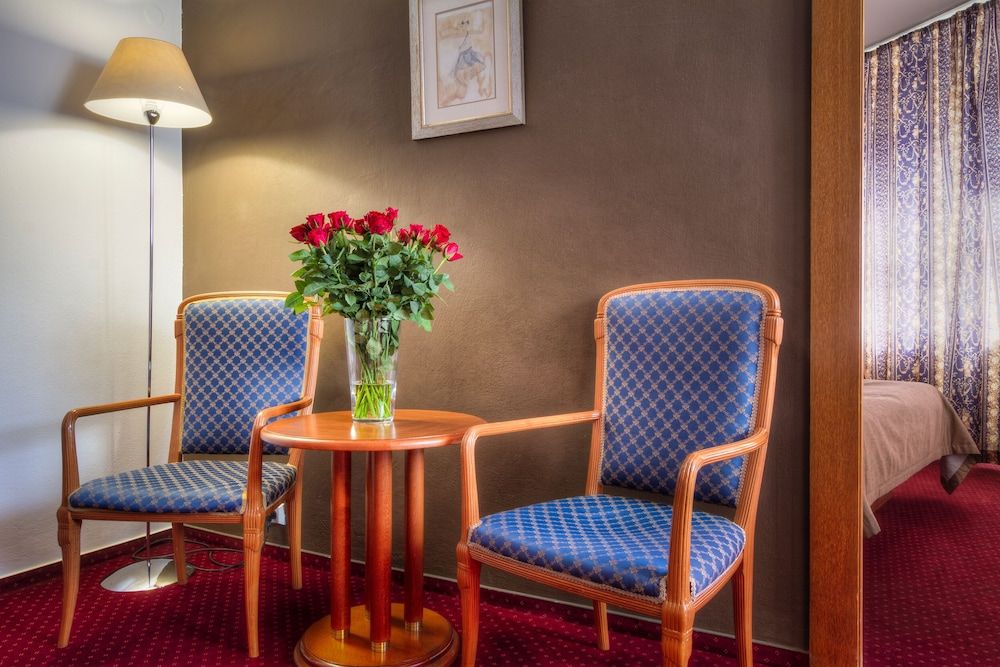 undefined Hotel Harmony 8