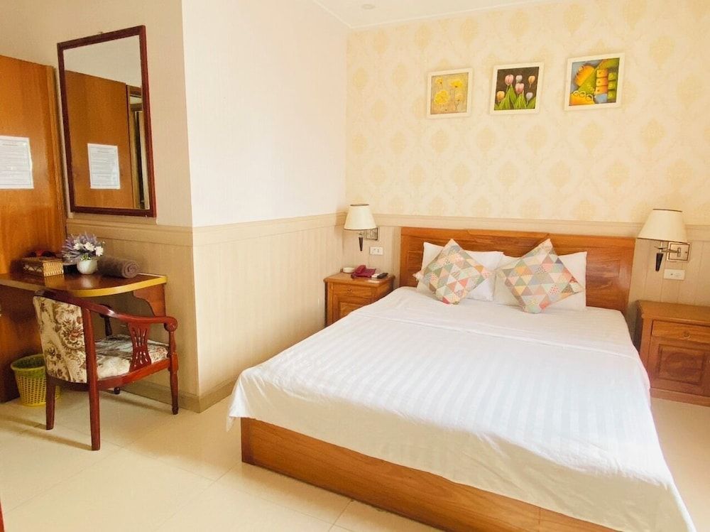 undefined Nhu Y Hotel 3