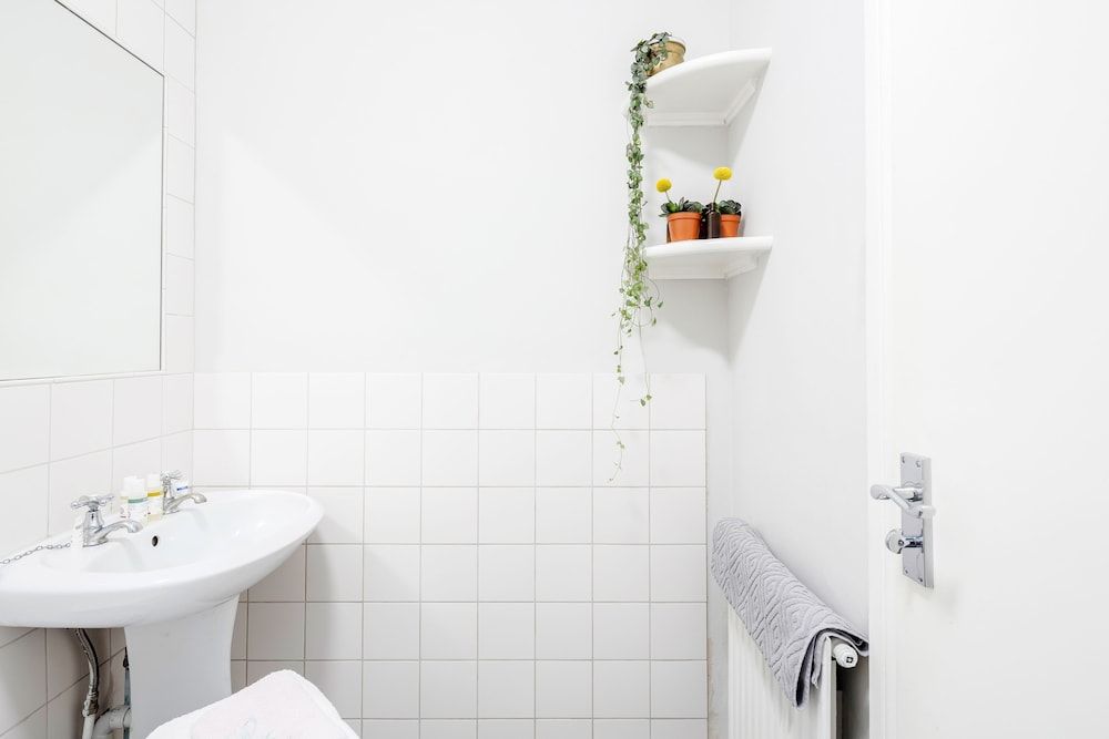 Charming Grand One bedroom One-Bedroom Apartment 15