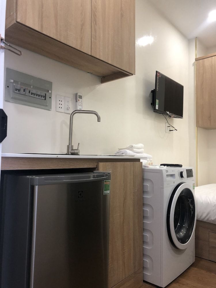 undefined Supertramp's House 6