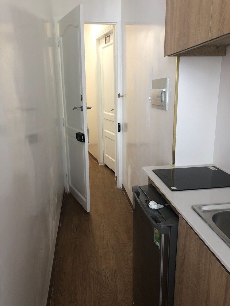 undefined Supertramp's House 10