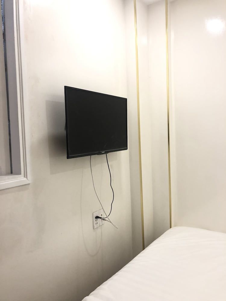 Supertramp's House Economy Studio 16