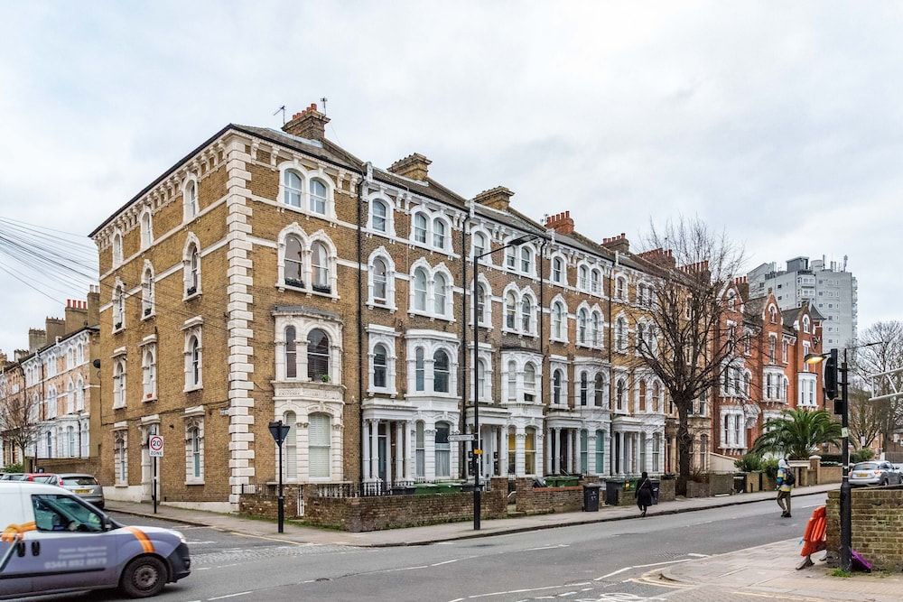 undefined Spacious Clapham Home Near Brixton 3
