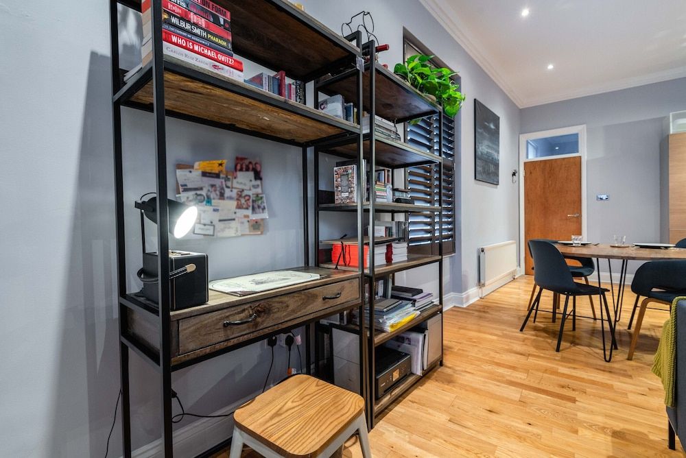 Spacious Clapham Home Near Brixton Luxury Apartment (1 Bedroom) 10