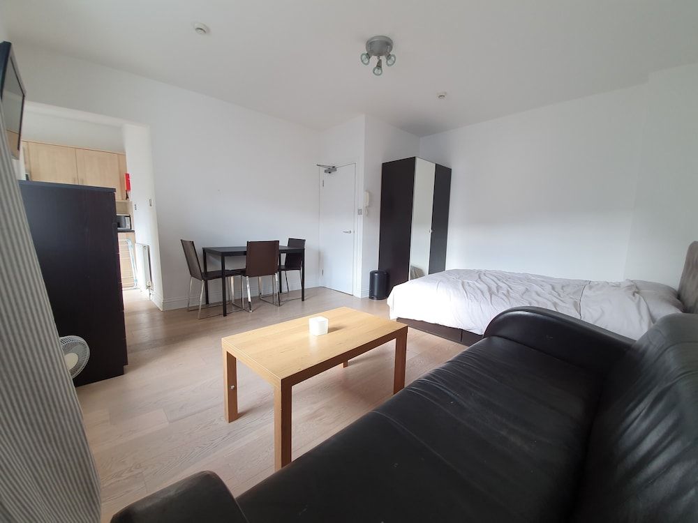 Studio Apartment in South Kensington 1 Studio 38
