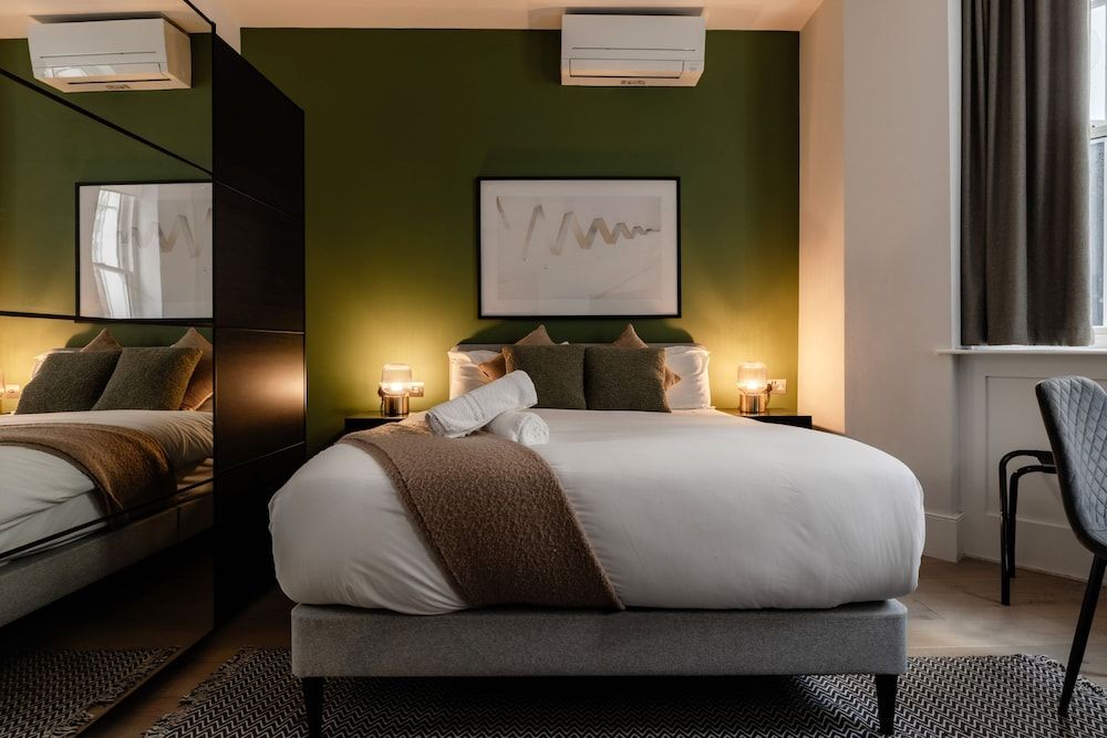 undefined South Kensington Apartments 3