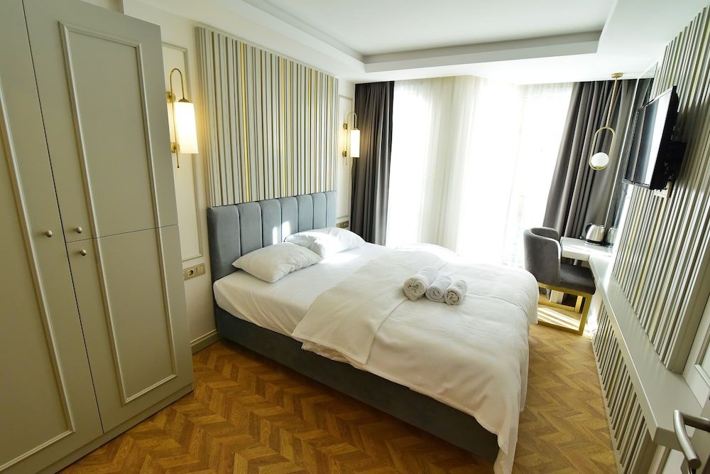 undefined Serai Hotel