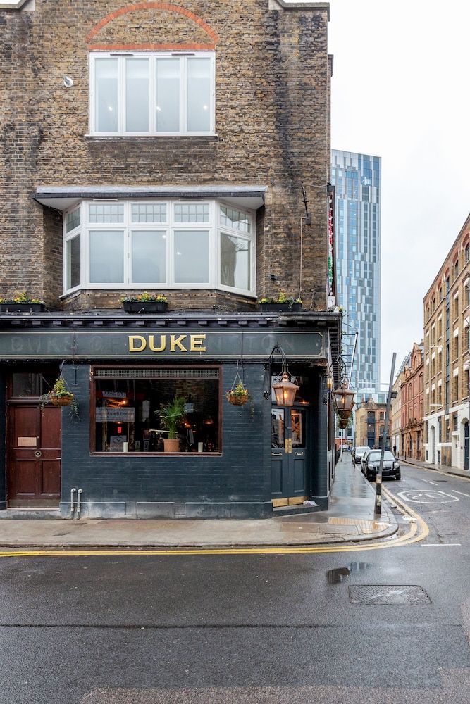 undefined Perfect Holiday Escape - 1 and 2 Bedroom Deluxe Apartments at Liverpool Street 5