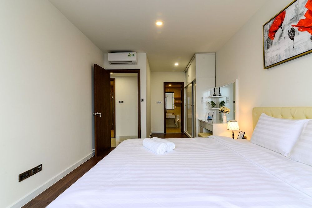 undefined Riverside Residence - Saigon Royal 10