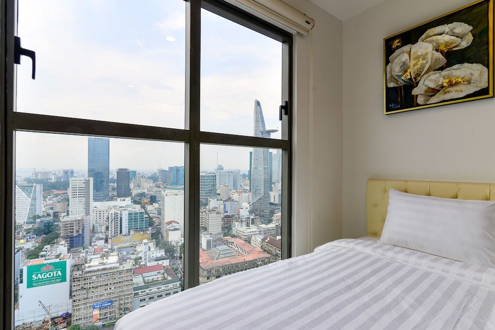 Riverside Residence - Saigon Royal Deluxe Apartment, 2 Bedrooms, City View 8