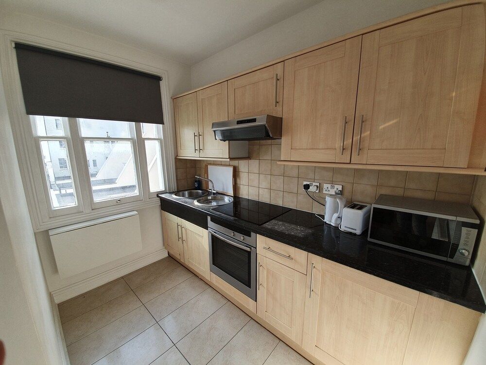 Studio Apartment in South Kensington 5 Studio 38