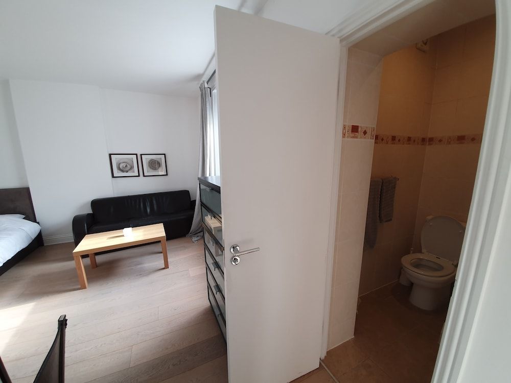 Studio Apartment in South Kensington 5 Studio 21