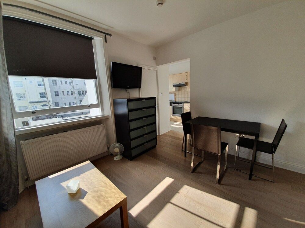 Studio Apartment in South Kensington 5 Studio 41