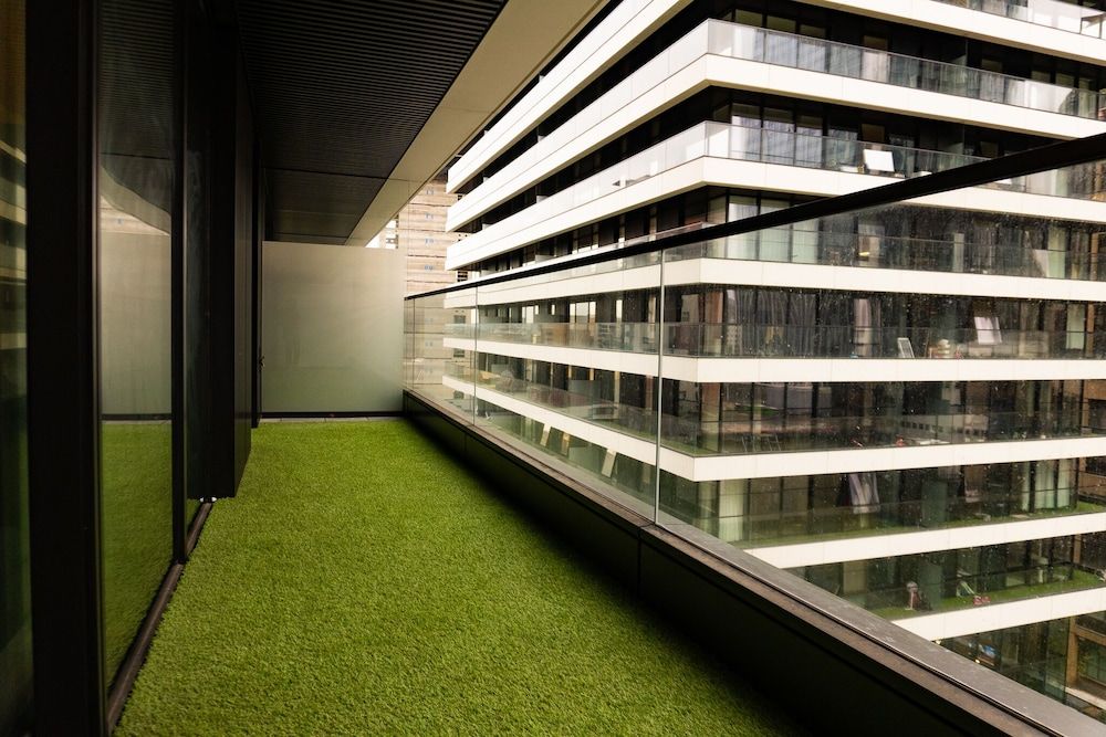 undefined The Wardian 8