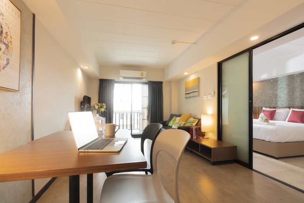 The Home Hotel Triple Room 11