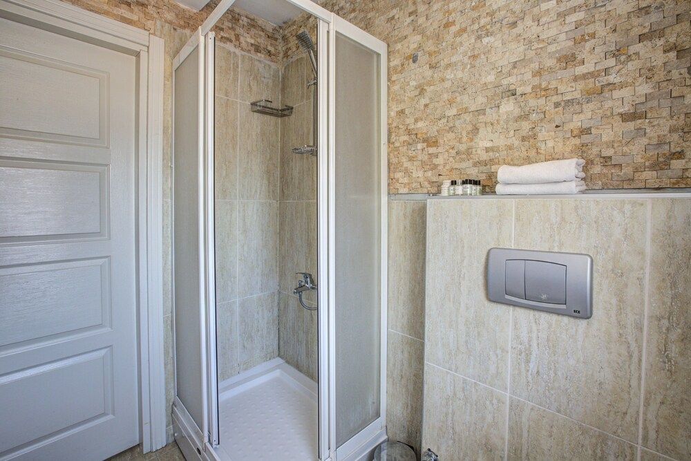 undefined Galata Homes Suites 7