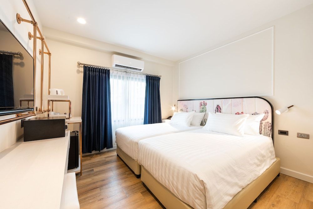 undefined Ozone Hotel Bangkok 8