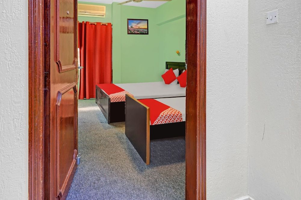 OYO 795 Al Karawan Hotel Family Room 7