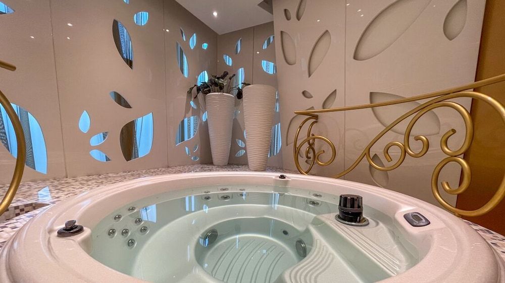 LUX Holiday Home - DAMAC Residenze 1
