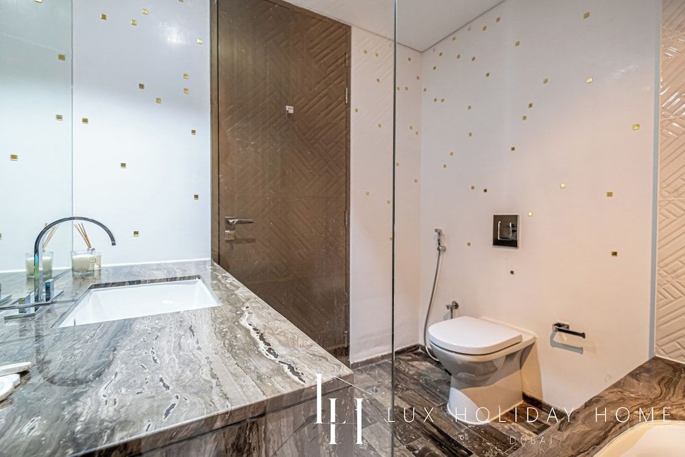 LUX Holiday Home - DAMAC Residenze 1