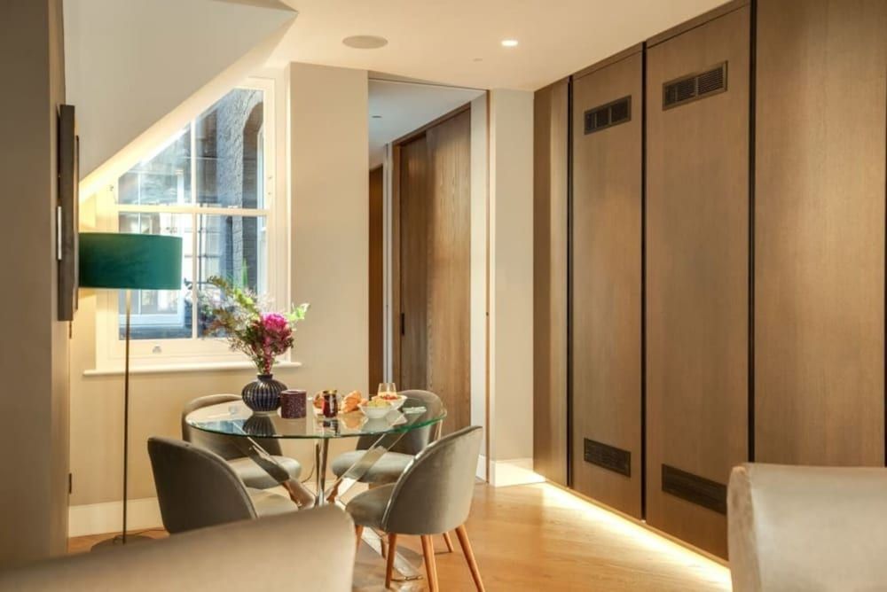 undefined Impeccable 1-bedroom Apartment in London 5