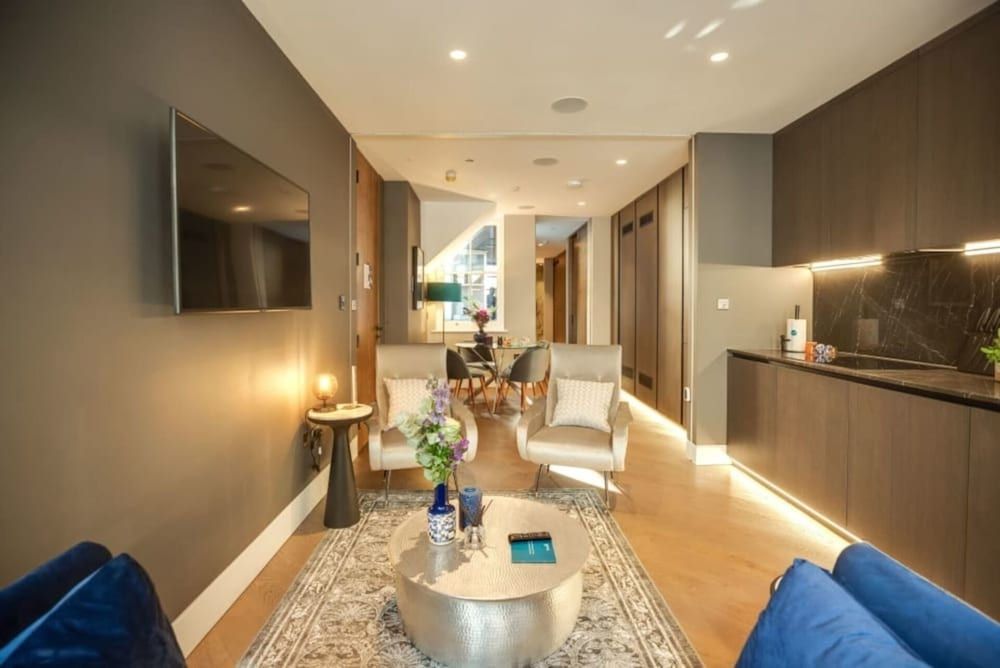 Impeccable 1-bedroom Apartment in London Apartment 12
