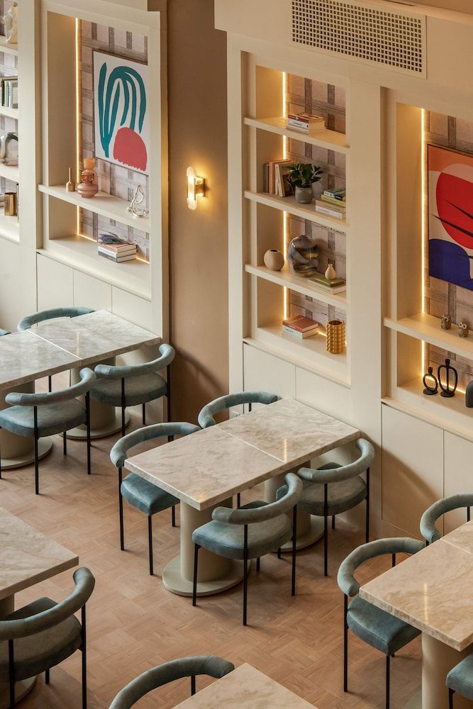 undefined Ami Suites 8