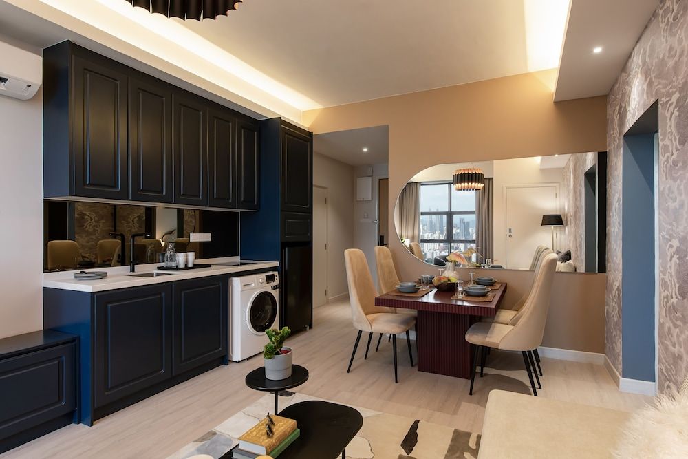 undefined Ami Suites 7