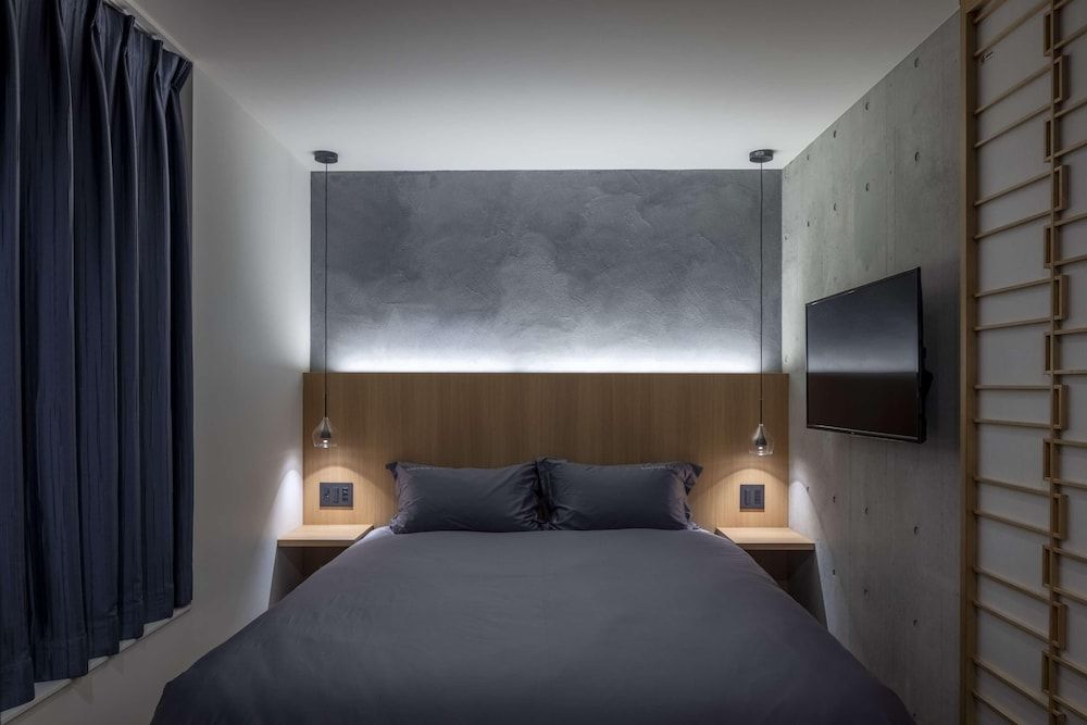 undefined Spatium Ginza Pony