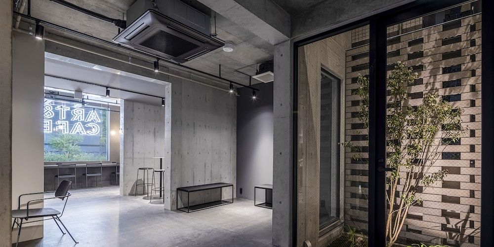 undefined Spatium Ginza Pony 6