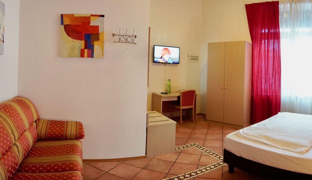undefined Hotel Romina 2