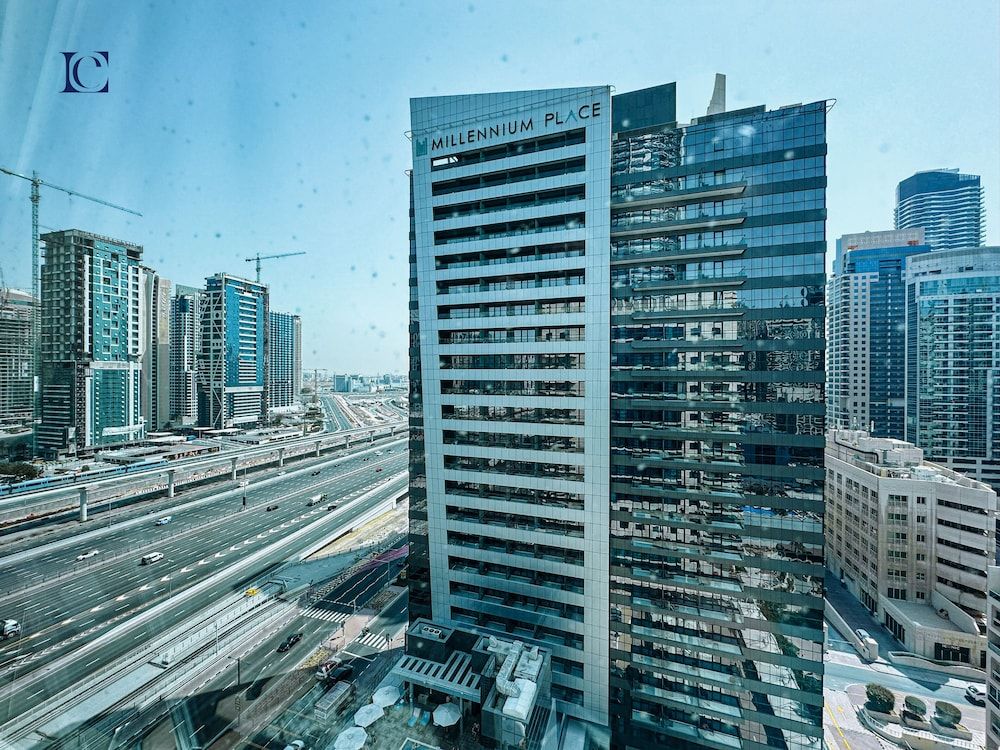 undefined KTH - Modern 1BR apartment Dubai Marina 2