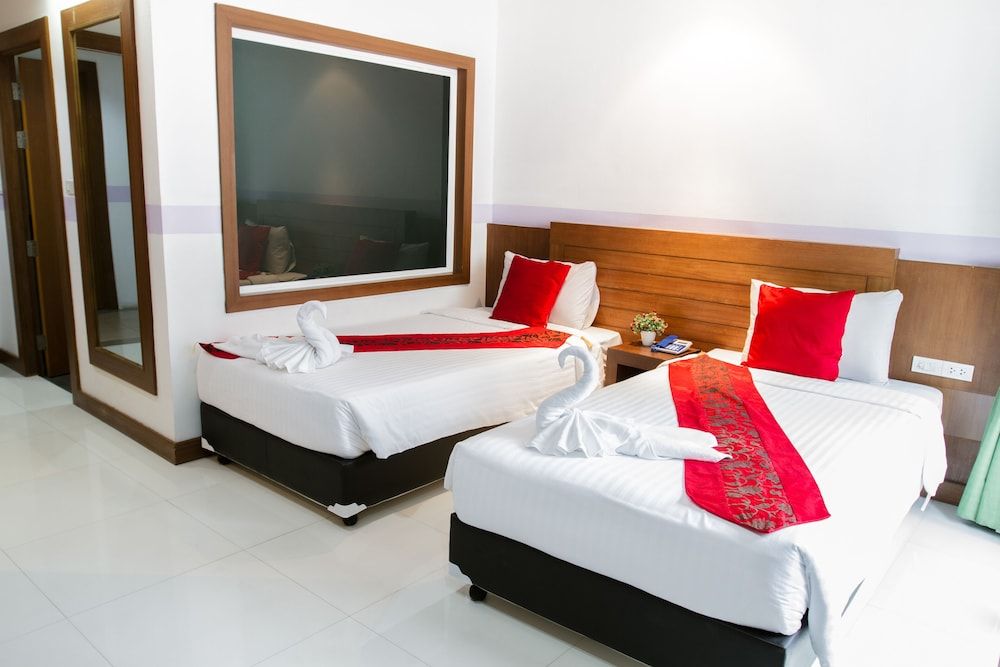 D C Patong Superior Twin Room 2