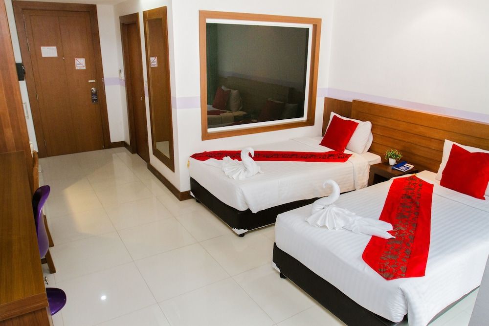 undefined D C Patong 2