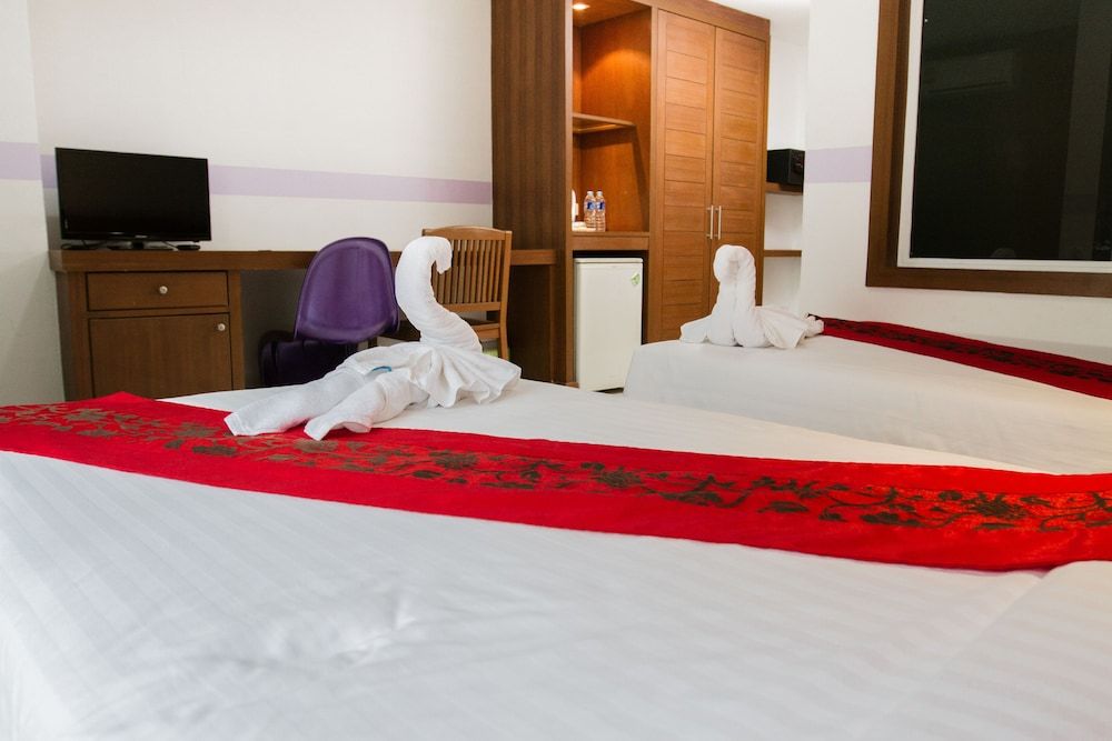 undefined D C Patong 10